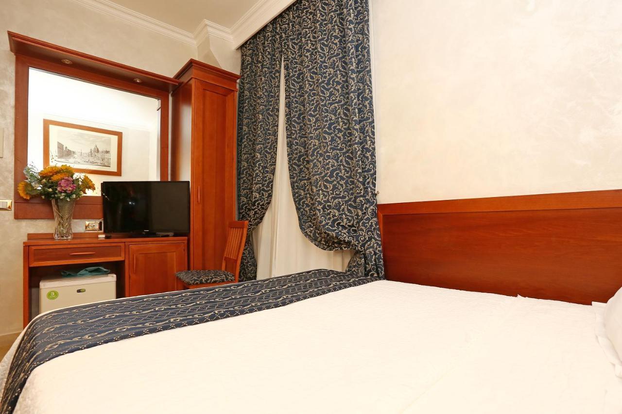 Adorasuite B&B Roma Ngoại thất bức ảnh